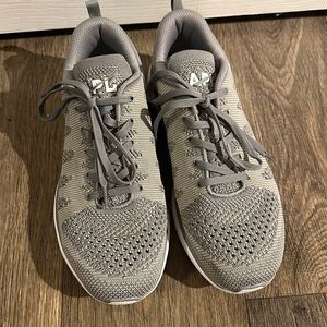 APL tech loom pro size 10